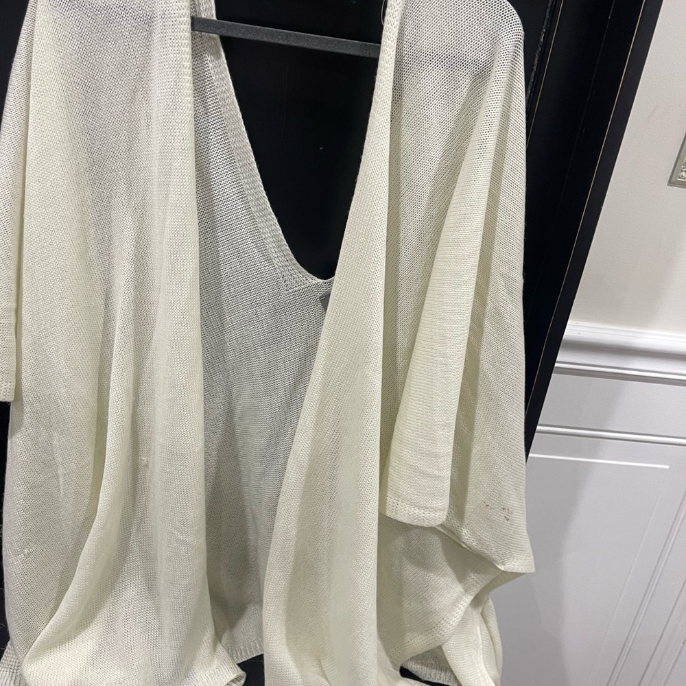 Vince Camuto cream wrap / cape